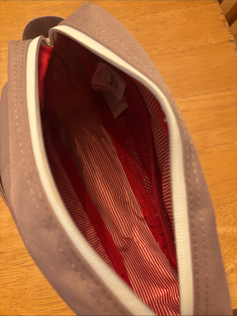 Herschel Toiletry Bag View 4